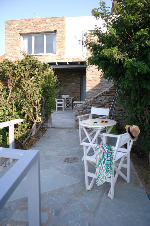 Aigaion House Hotel Otzias ภายนอก รูปภาพ