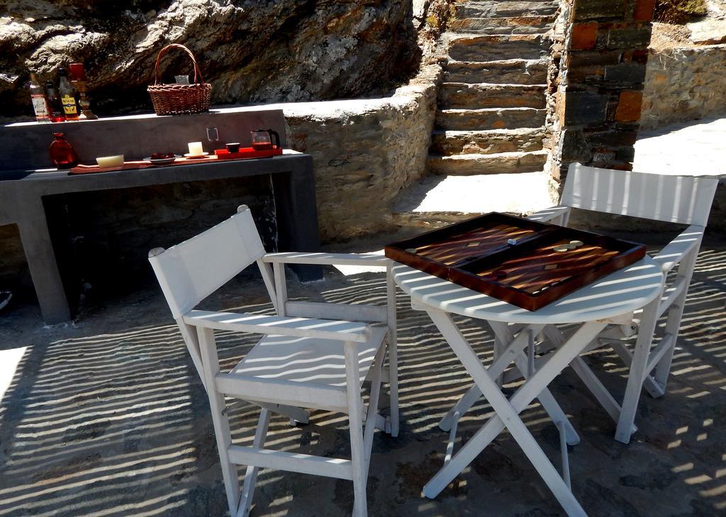 Aigaion House Hotel Otzias ภายนอก รูปภาพ