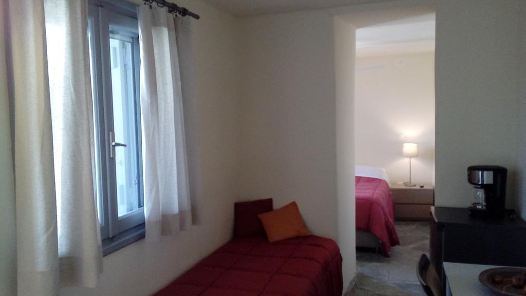 Aigaion House Hotel Otzias ภายนอก รูปภาพ
