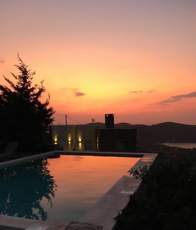 Aigaion House Hotel Otzias ภายนอก รูปภาพ